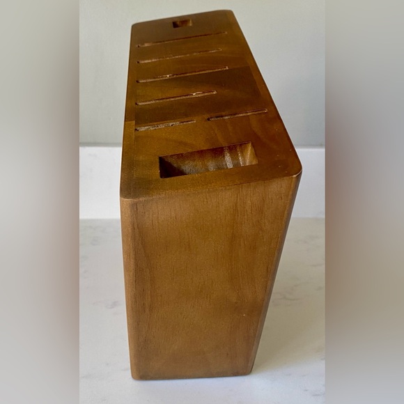 Shun Modern Slim Asymmetrical Walnut 8 Slot Wooden Kitchen Chef Knife Block Only - Picture 4 of 14